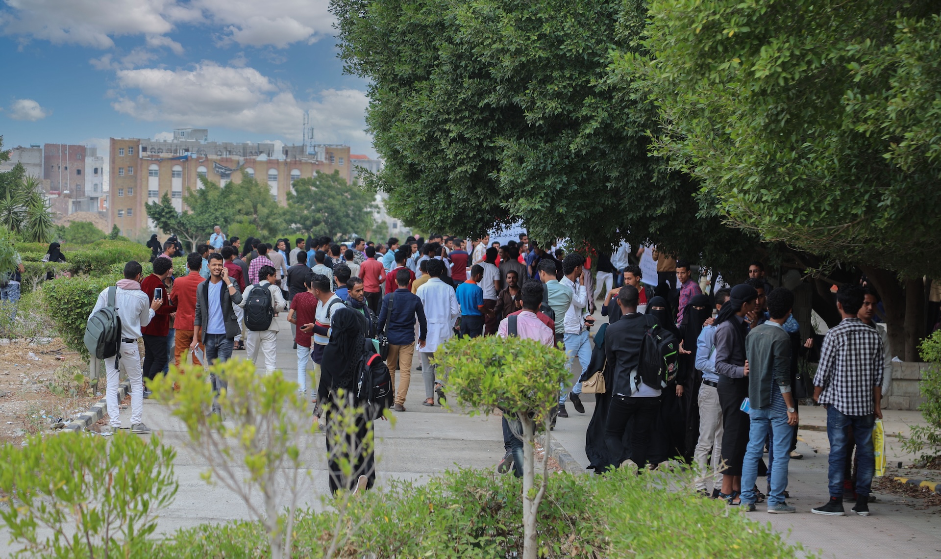 Students gather the courtyard of Taiz Universitys College of Education